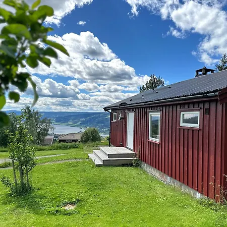 Lodge With Great View Close To Town And Area